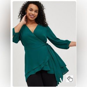 Torrid size 4 green hi lo surplice top